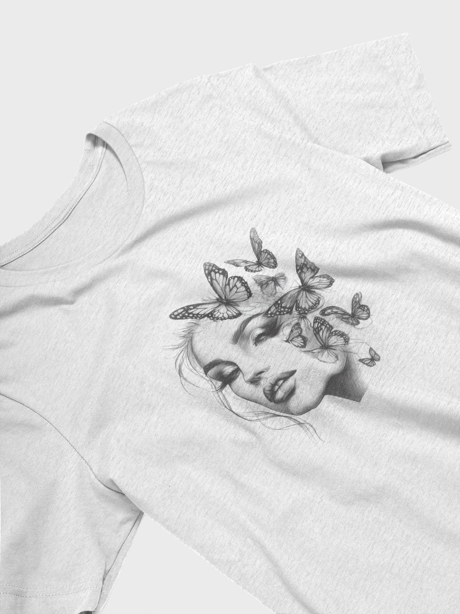 Butterfly beauty t-shirt product image (29)