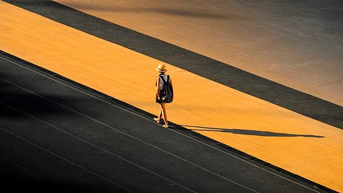Stunning compositions by Paris-based photographer @joseantoinecosta 

Having explored various genres, he discovered architect...