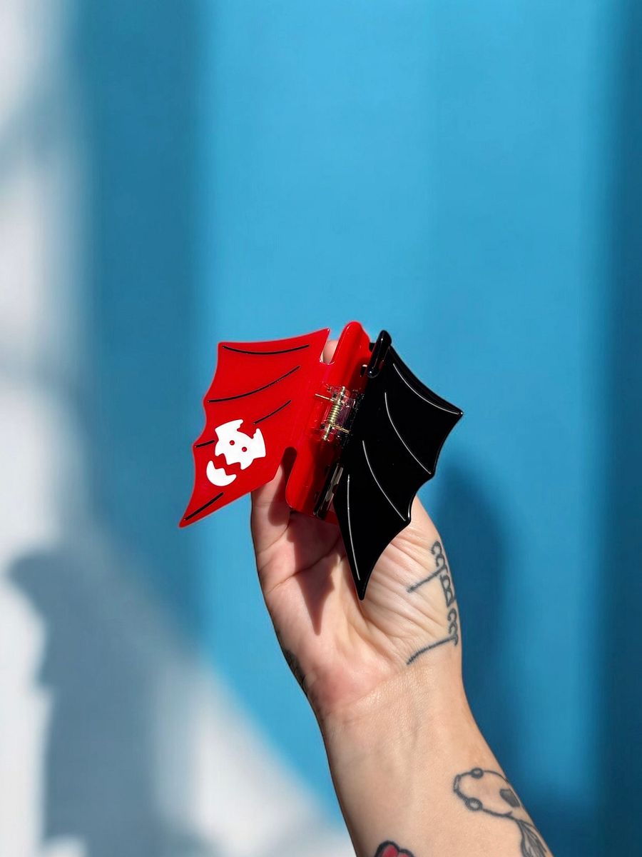 *PRE ORDER* Toothless Tail Hair Claw product image (2)