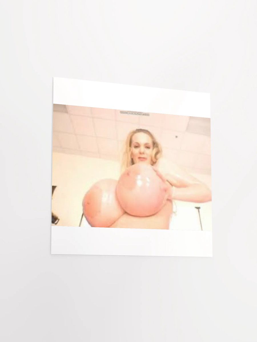 HAPPY OILY WOMEN product image (13)