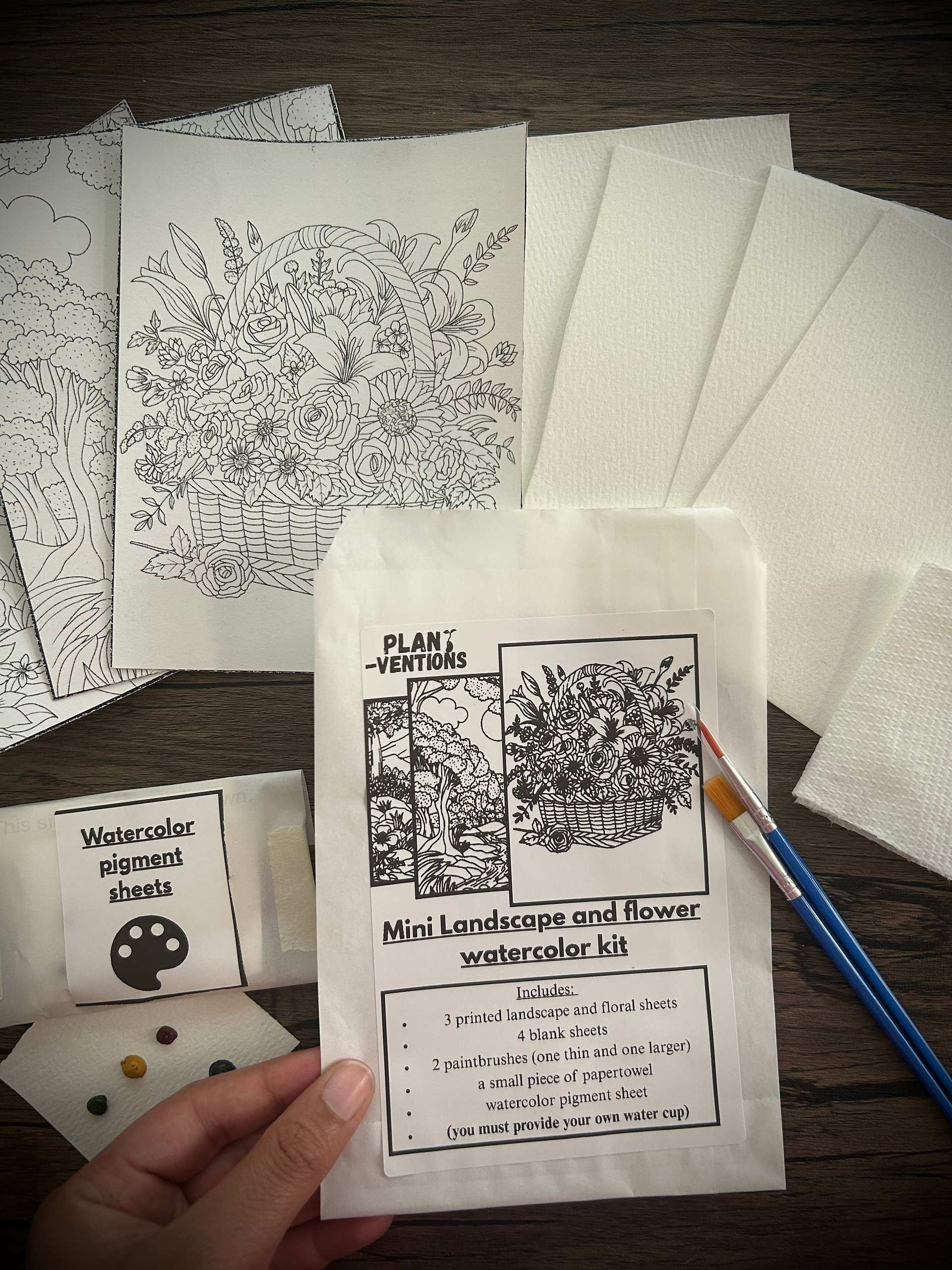 Mini landscape and flower watercolor kit product image (1)