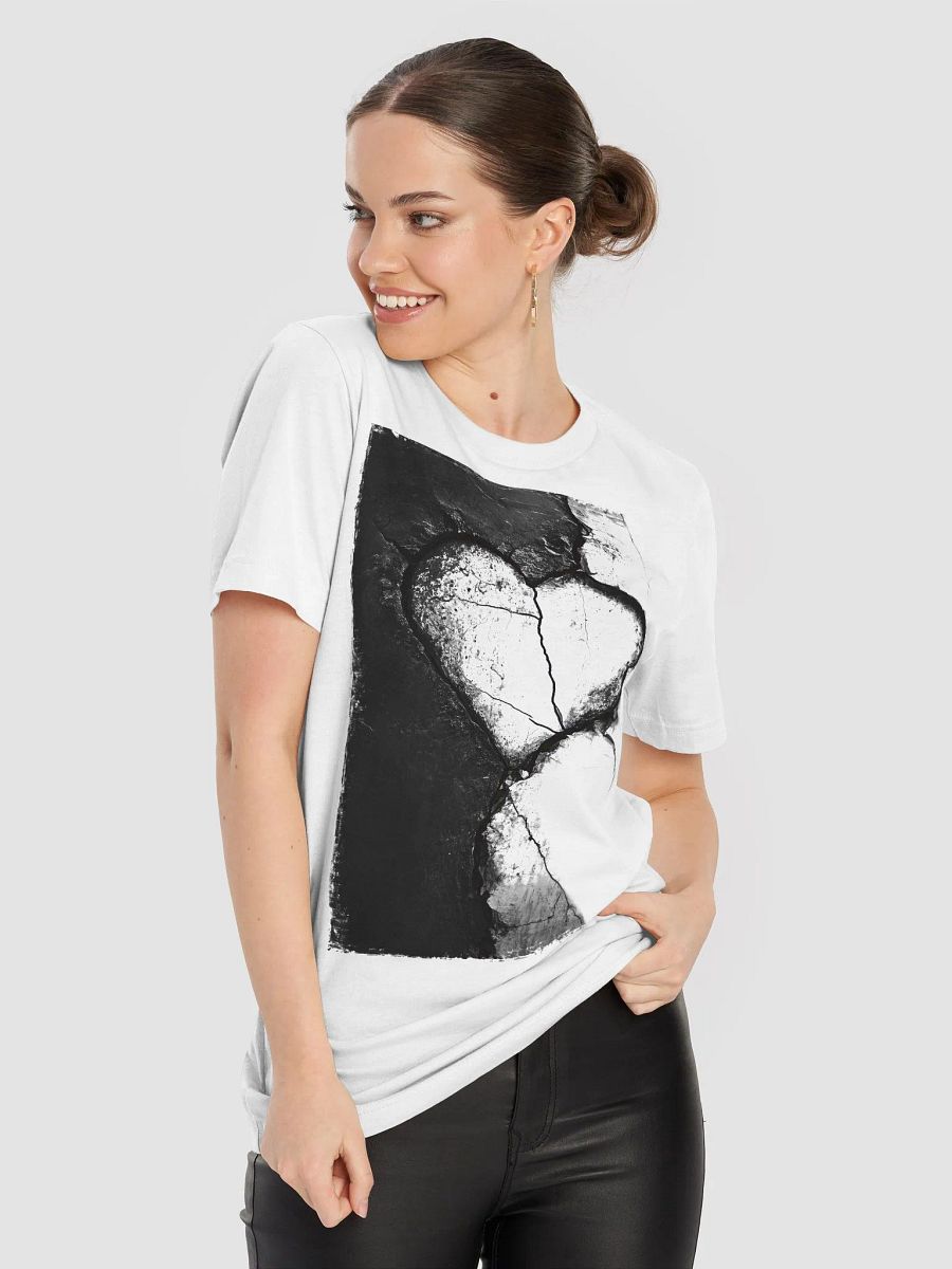 Fractured Heart (T-shirt) product image (8)