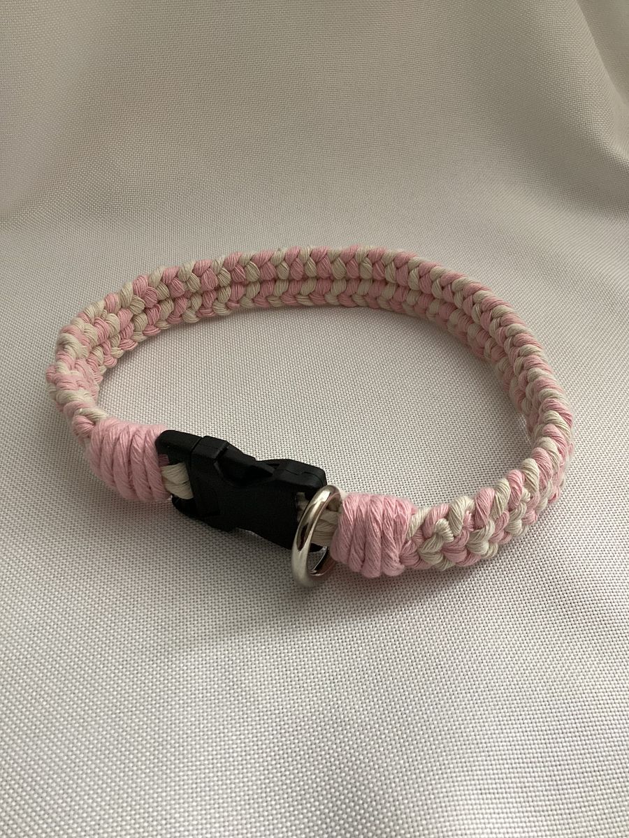 Obroża z makramy Strawberry Milk Shake product image (3)