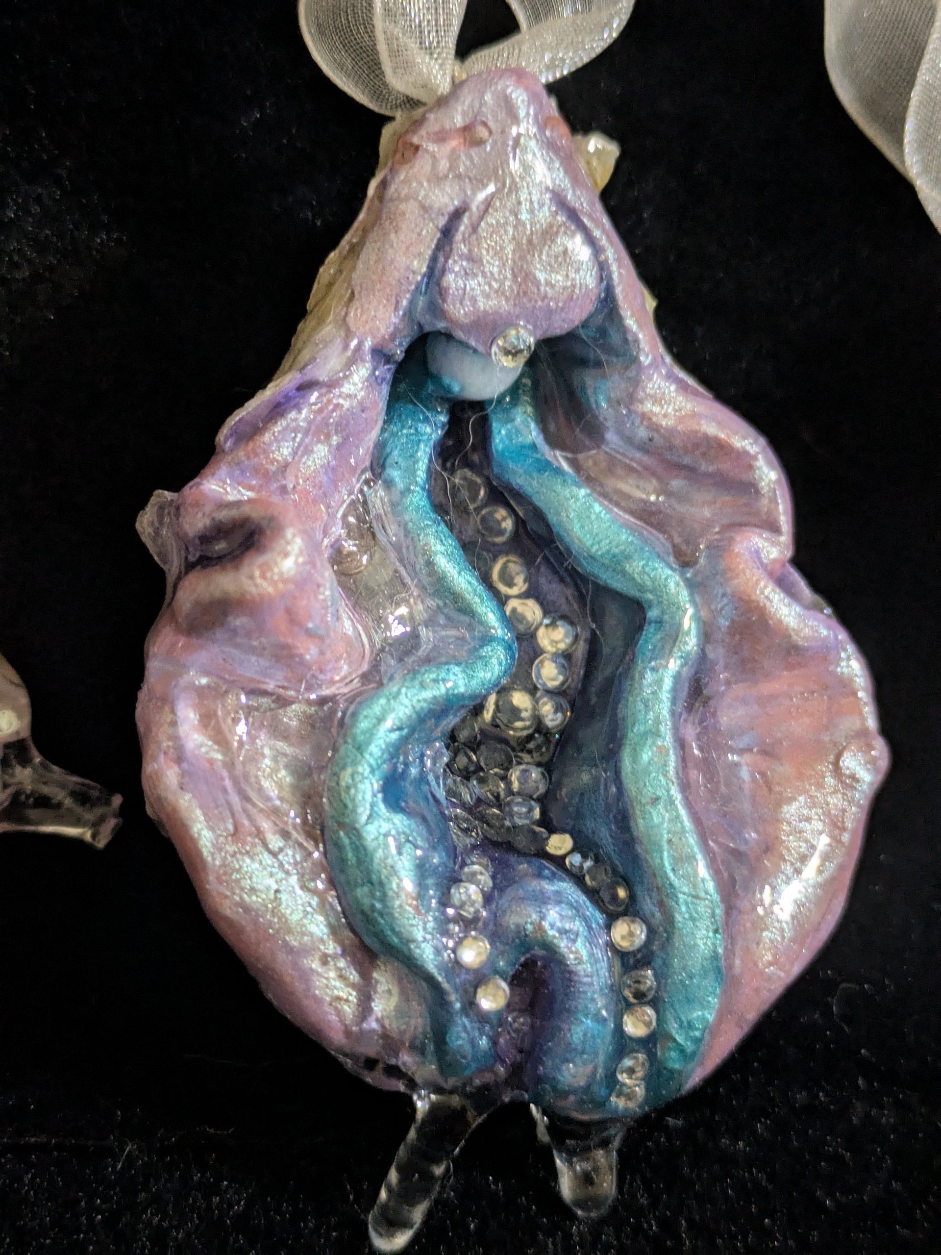 Marianas Mer-vulva Ornament product image (4)