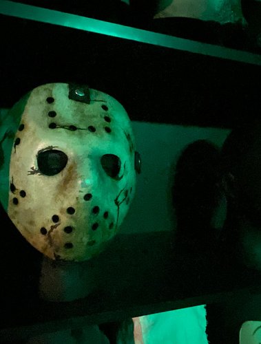 Just a quick update. Ghost Jason is in his final resting place. I think he came out pretty well. Now onto new projects!
@womp...