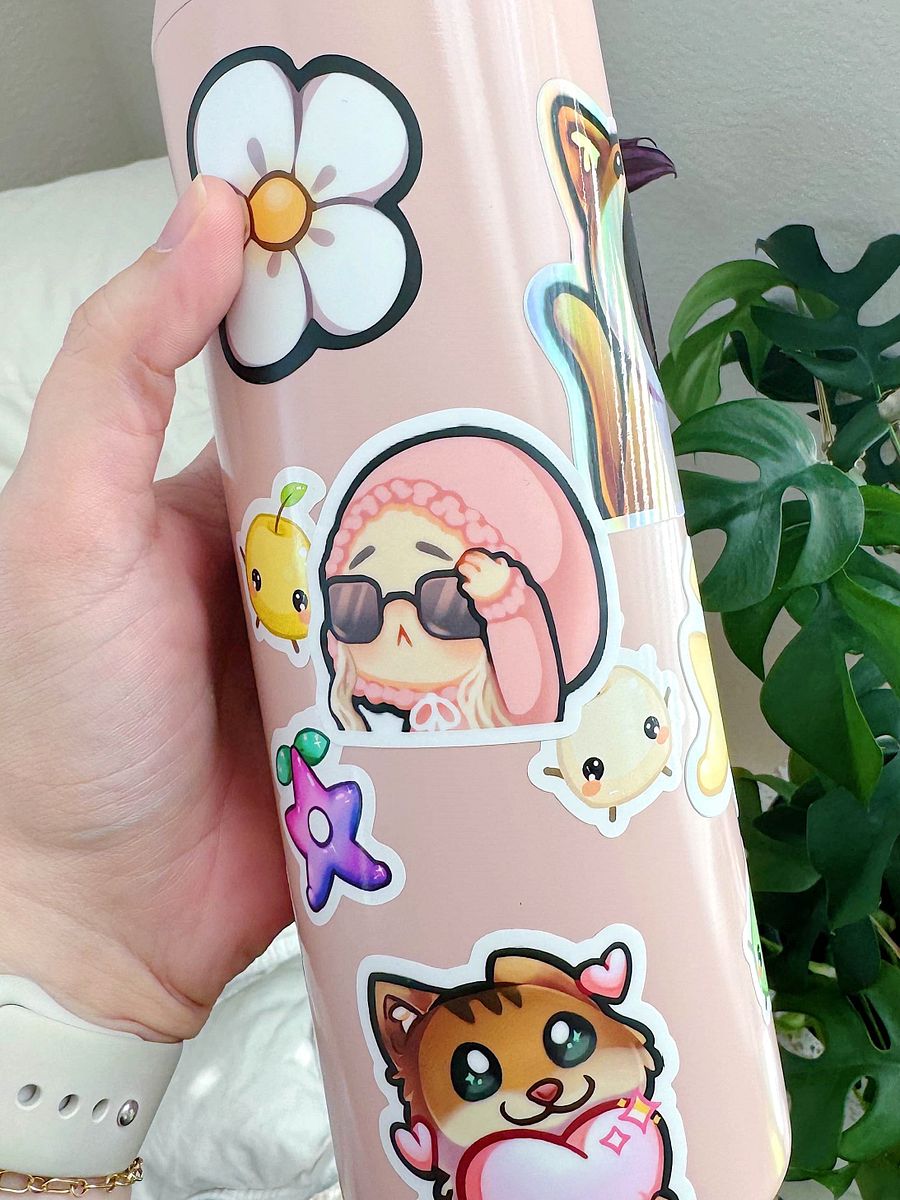 millycDontLookeatMe sticker product image (2)