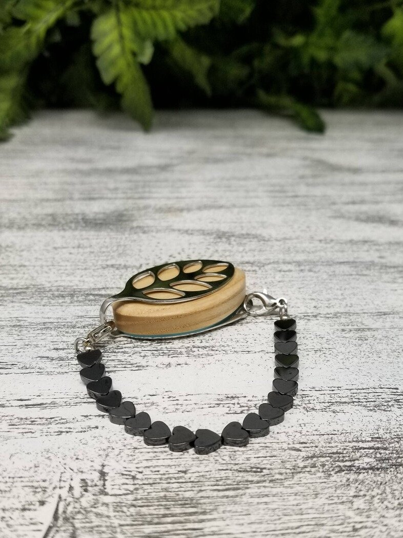 Hematite Heart Bracelet | Handmade Accessory for Bellabeat Leaf Urban & Ivy product image (2)