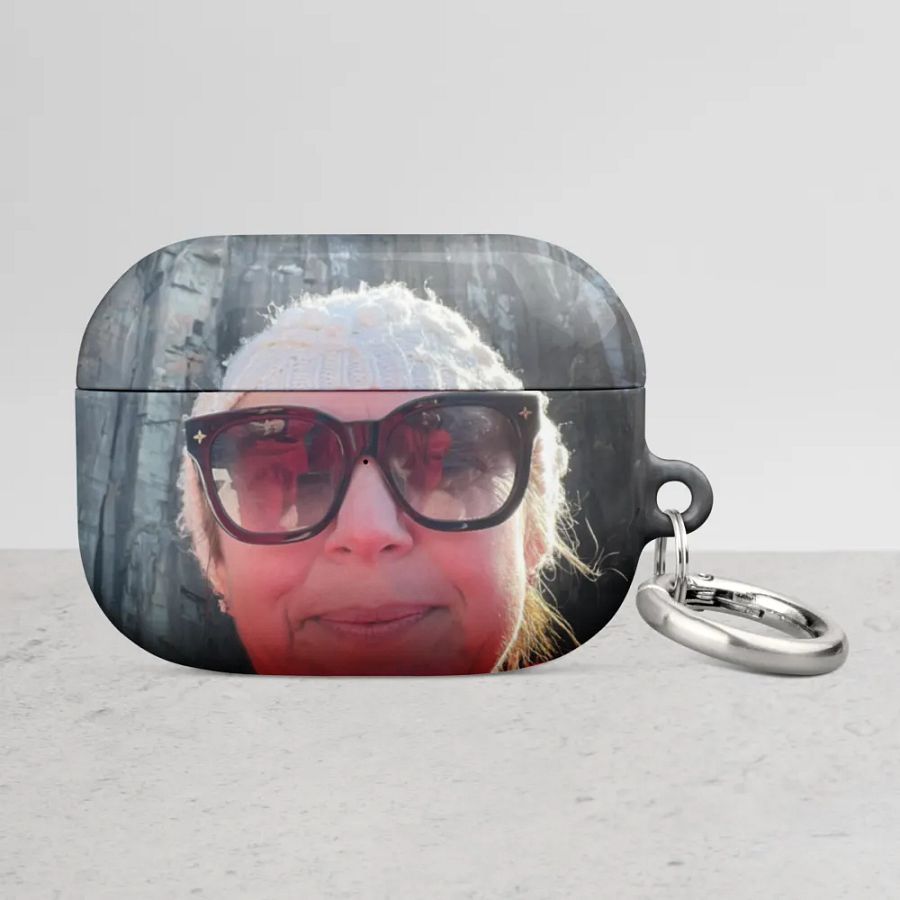 AirPods case product image (46)