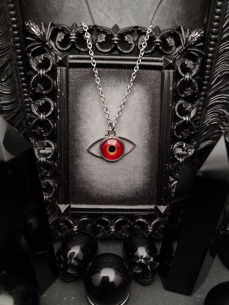 Eye Painted Amulet - Scarlet Glow product image (2)