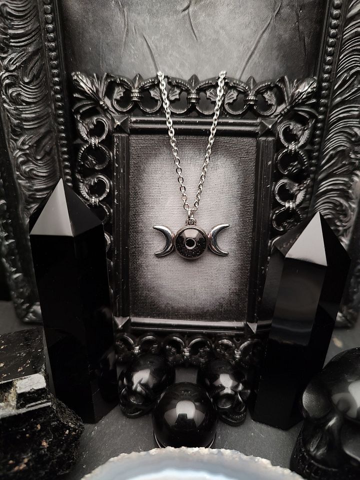 Moon Spirit - Selene Noir product image (1)