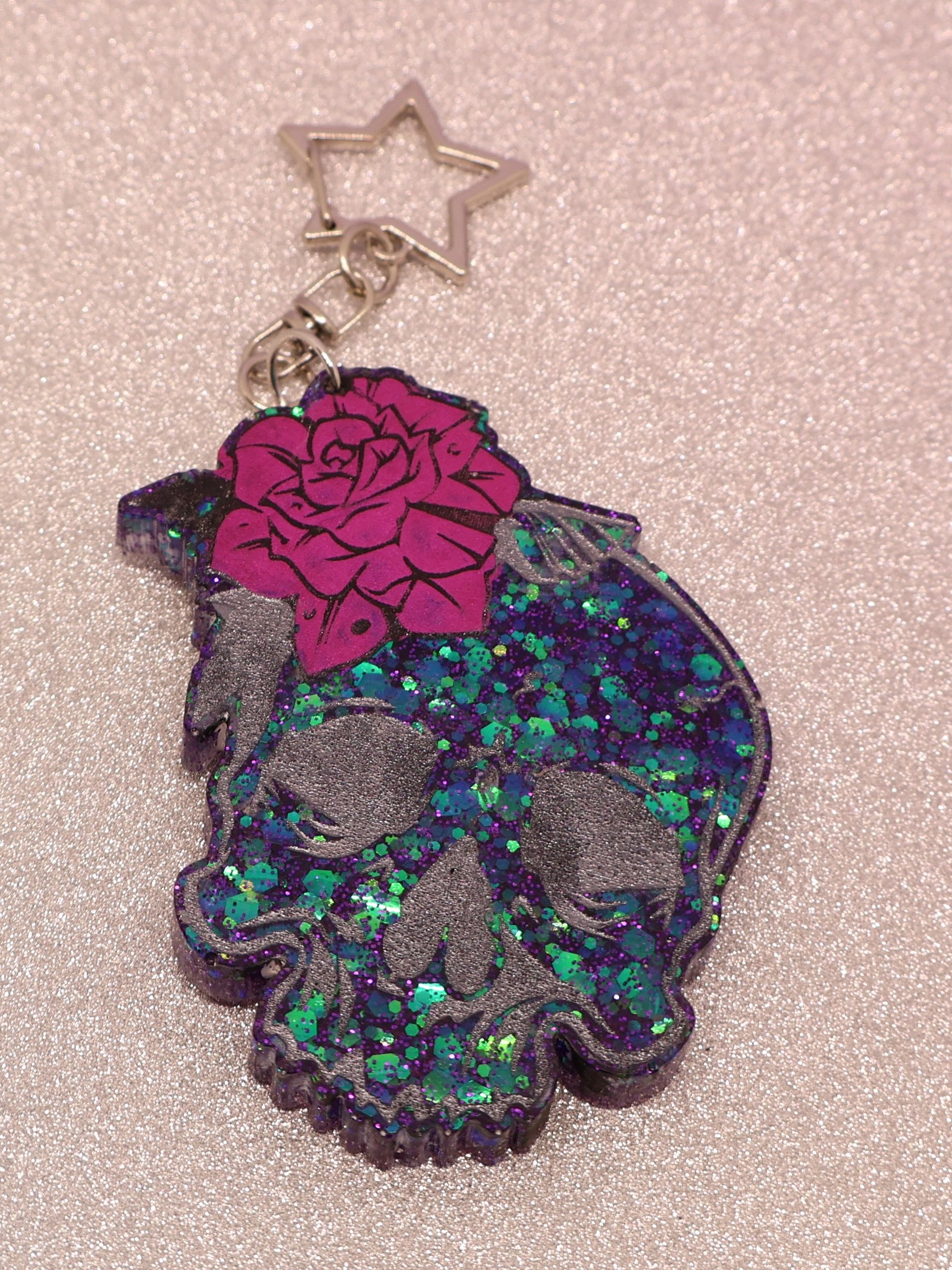 Skull and Rose Keychain product image (1)