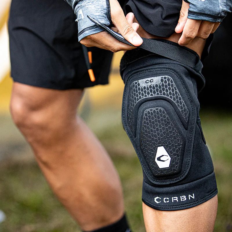 CC KNEE PADS - BLACK product image (2)