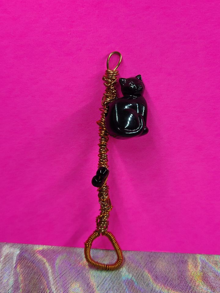 Lucky Black Cat Handmade Bubble Wand - wire wrapped pendant product image (1)