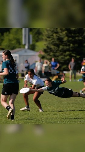 December 1st BANGER.
.
.
.
.
.
.
.
.
.
.
.
.
.
.
#ultimate #bestcatches #teamusa  #verticaljump #ultimateFrisbee #layout #col...