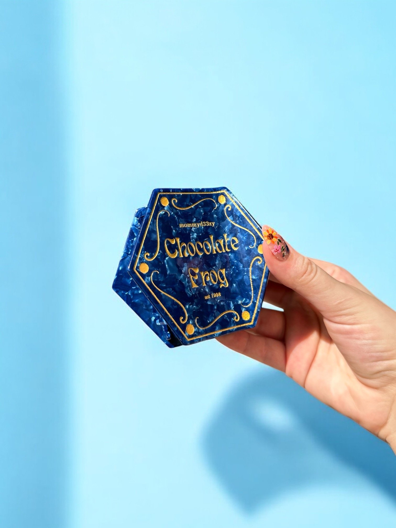 CHOCOLATE FROG BOX HAIR CLAW product image (1)