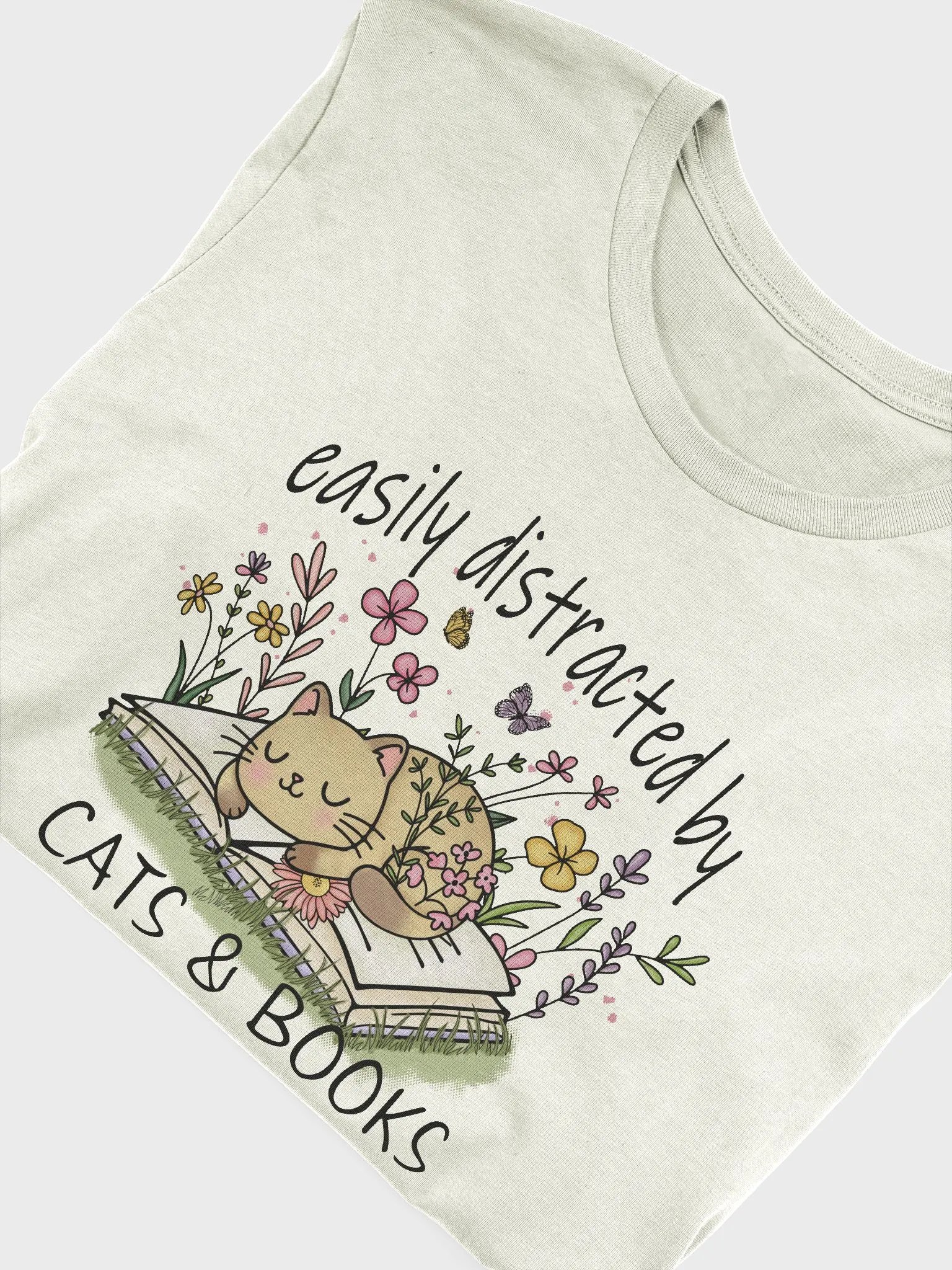 Easily Distracted by Cats & Books T-Shirt product image (5)