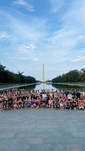 Week 26 was one for the books ⭐️ We teamed up with @lululemon for their Summer Run Series and had our biggest crew yet! Energ...