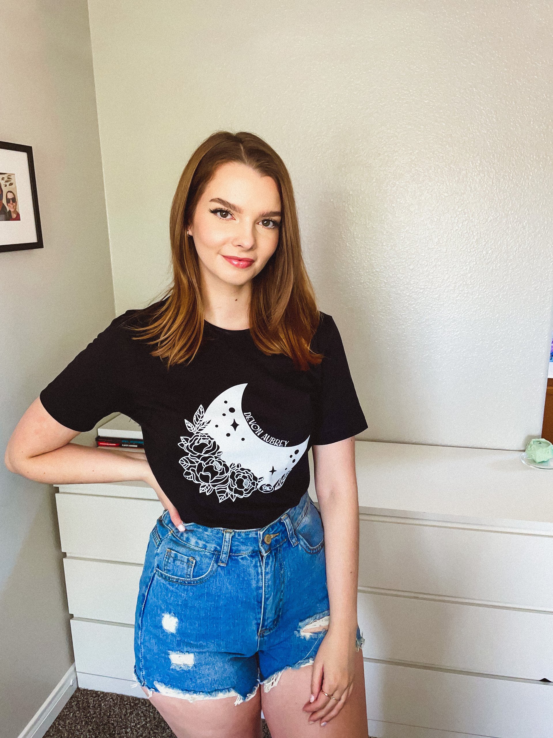 DevonAubrey Lunar Tee product image (8)