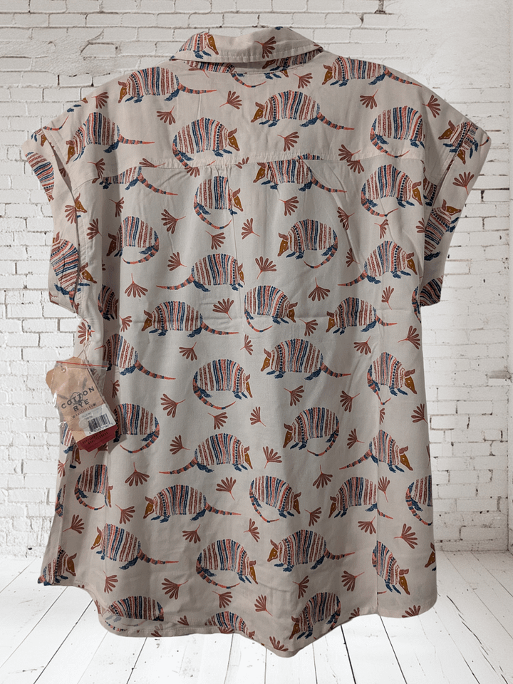 S Colorful Armadillos Button Up Short-Sleeve Shirt with Collar product image (2)