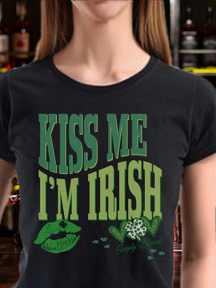 St Patricks Day Kiss Me I'm Irish Proud Lucky St Pattys Day T-Shirt product image (2)