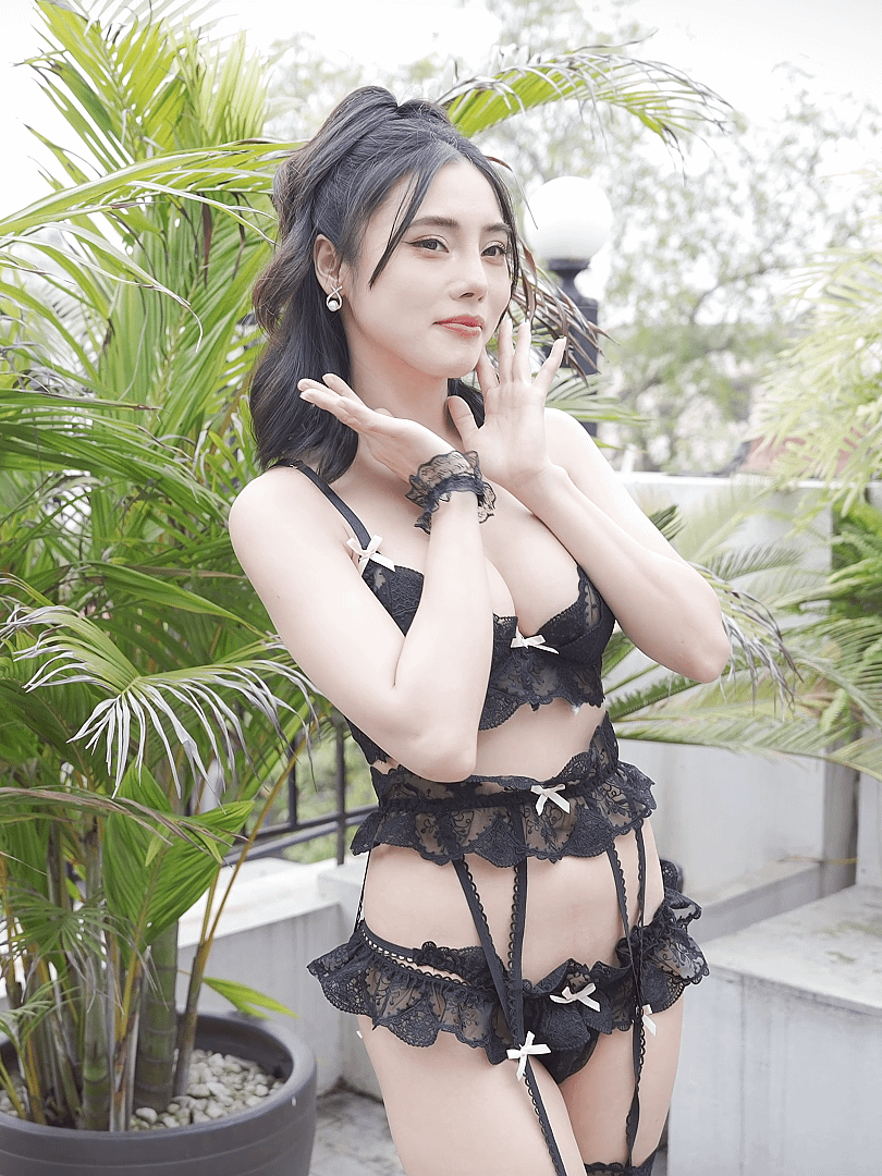 Midnight Garden product image (3)