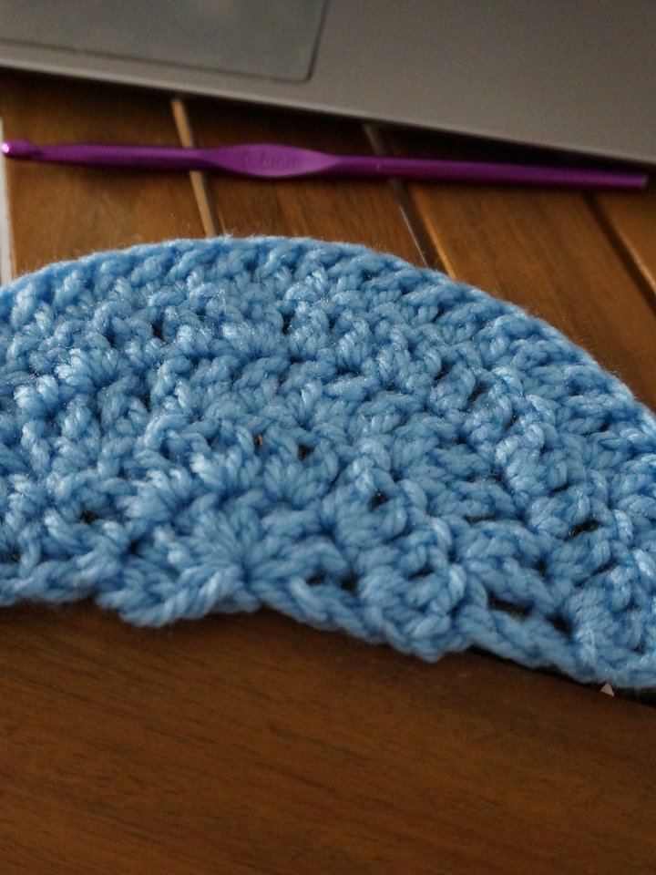 Double crochet half circle pdf pattern product image (1)