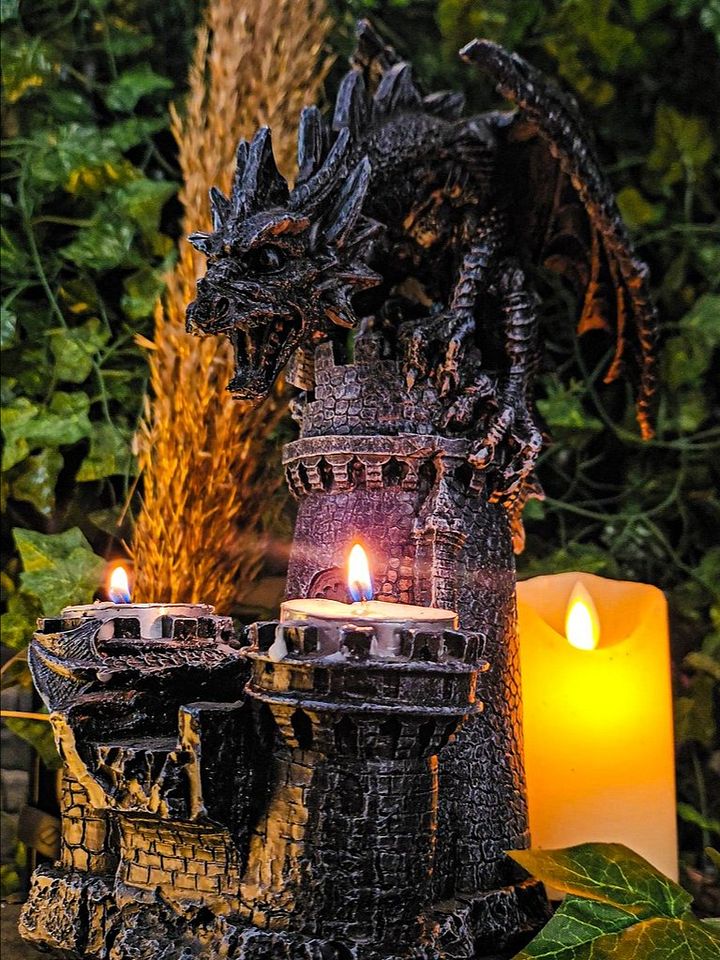 The Armored Kingdom Dragon's Fury Candle Holder product image (1)