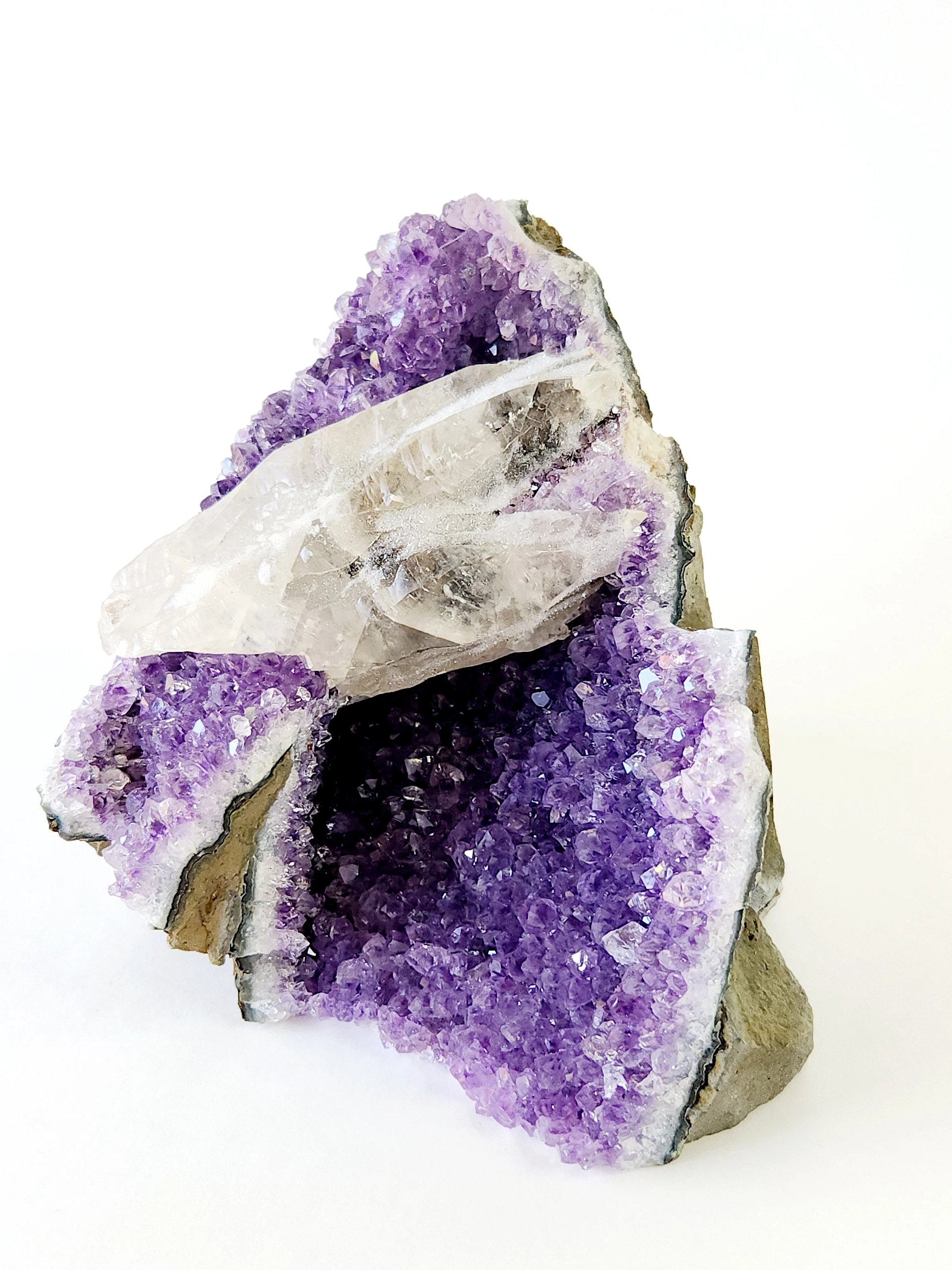 Amethyst and calcite sugar crystal cut base product image (3)