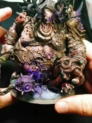 clip from our first Live on tiktok. join us next Monday for more!#collectibles #horror #warhammer40k #miniature #warhammer #airbrush #art #DungeonsDragons #eerieartwork #artvideos #twitch #ArtistsOfTikTok #miniatures 