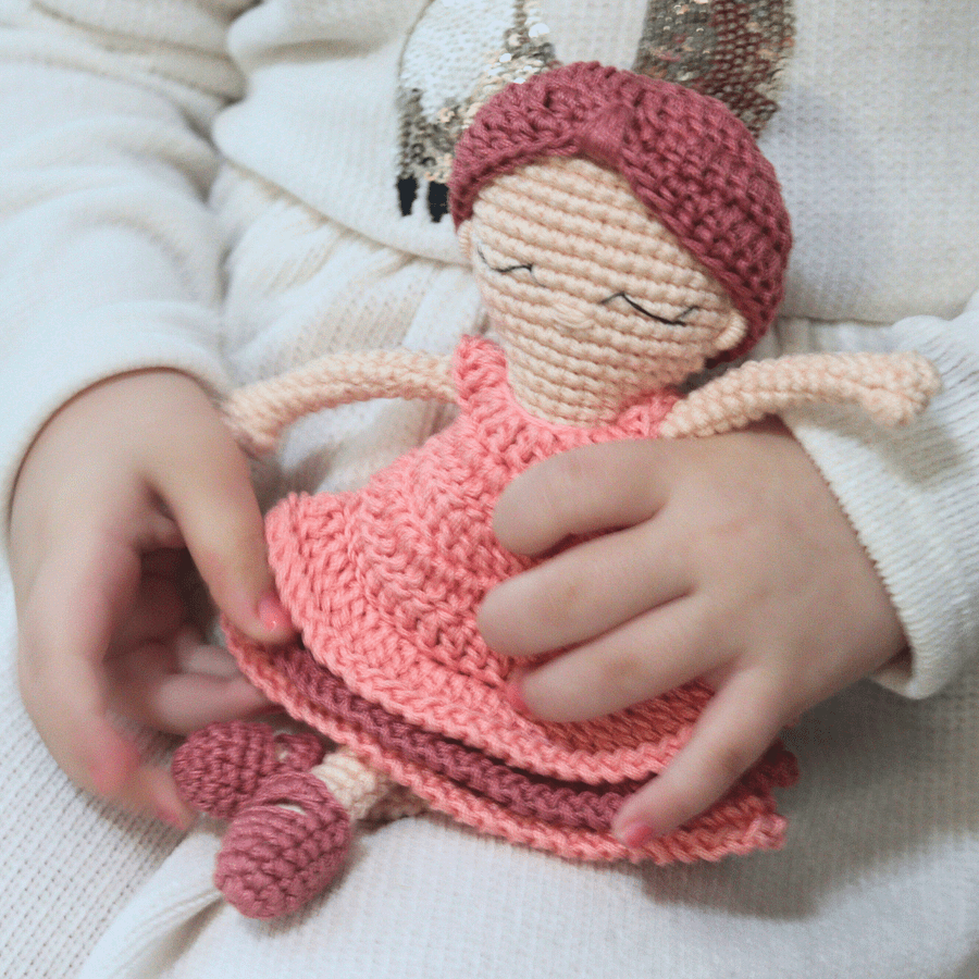 Cuqui Greta Sofía – A Crochet Doll Inspired by Classic Rag Dolls product image (12)