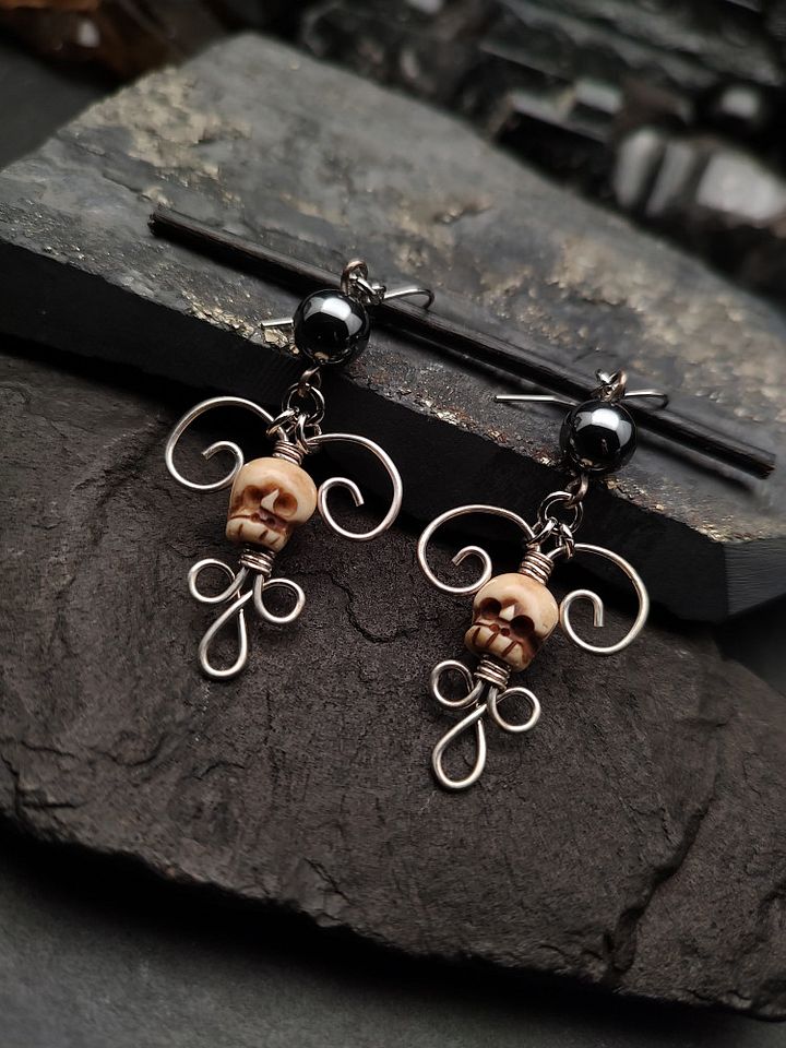Earrings Bone Vault - Fleur de Skull product image (1)