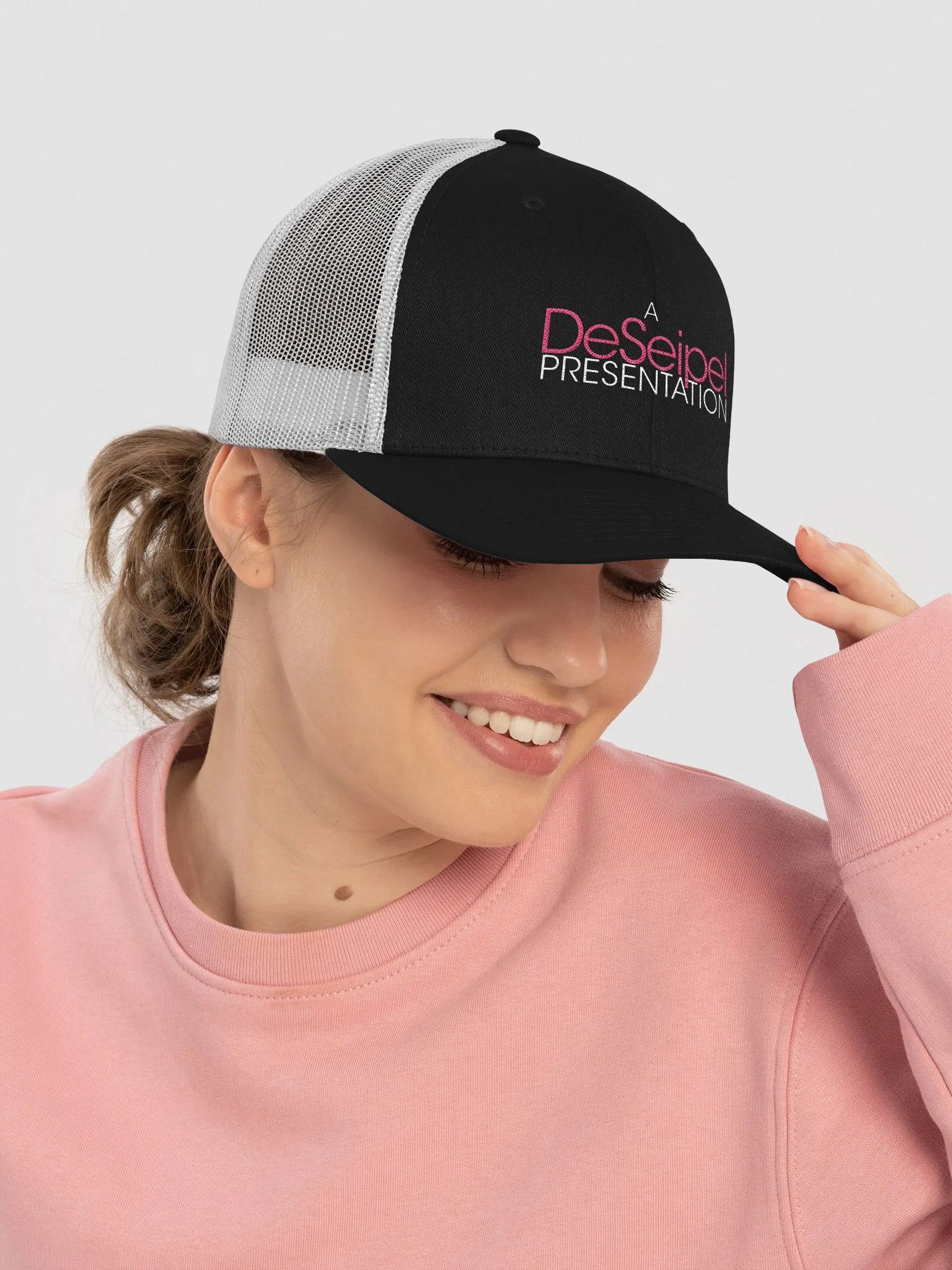 A DESEIPEL PRESENTATION TRUCKER HAT product image (3)