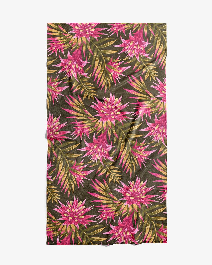 Beach Towel - Fasciata Tropical / Pink & Green product image (1)