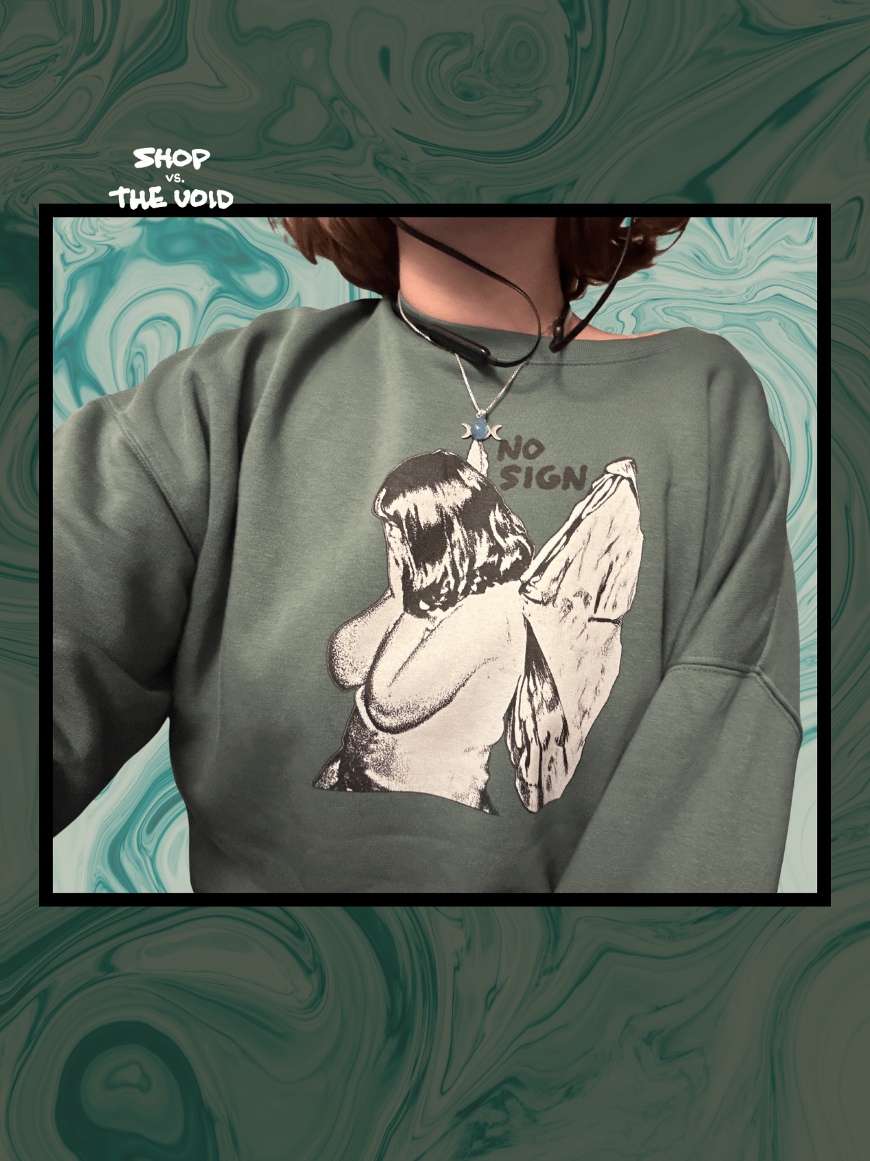 "NO SIGN" women's boxy crewneck product image (9)