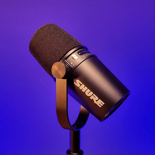 My new mic, and finally a rest to poor audio💢 #shuremv7 #shuremv7podcast