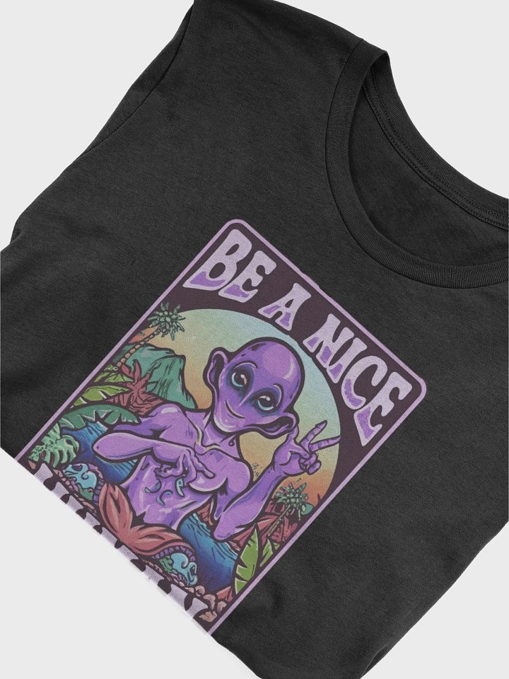 Alien Graphic Tee: Be a Nice Human product image (2)