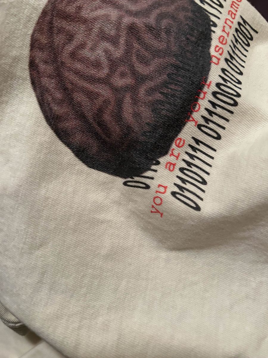 memory tee product image (3)