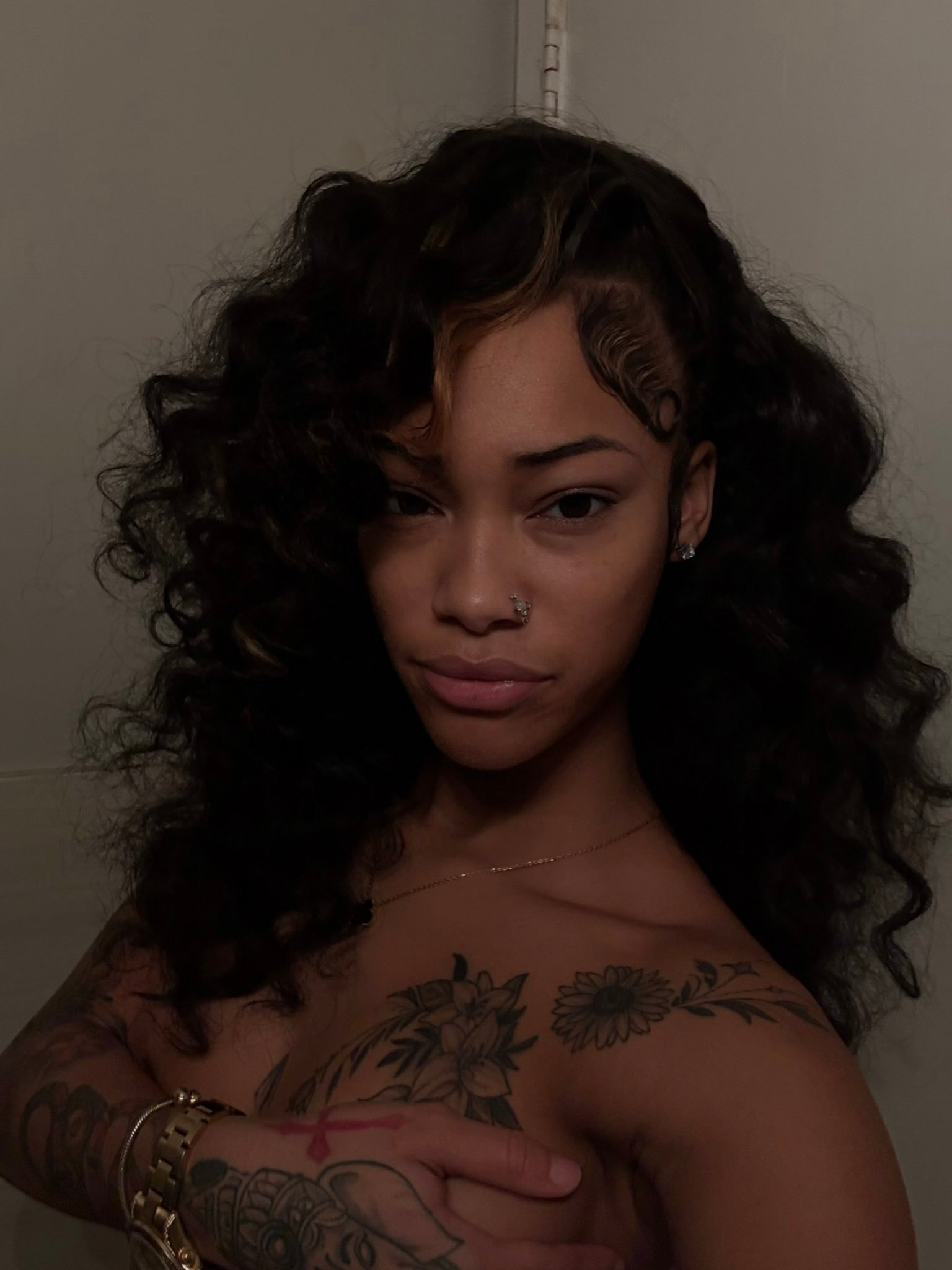 Freaky Nudist Page Reveal product image (5)