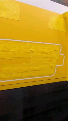 Airbrushing the Createx Illustration Colors Logo using Createx paint and computer cut masks. 

#createx_colors #airbrush #air...