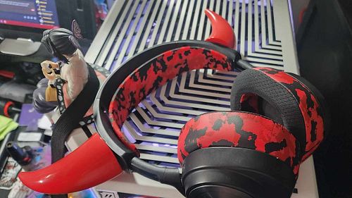 Loving the new pads and headstrap @wickedcushions Novas needed a refresh after a year of gamin and streaming! Dig it so far!