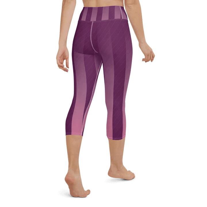 Ombré Dream Yoga Capri Leggings product image (2)