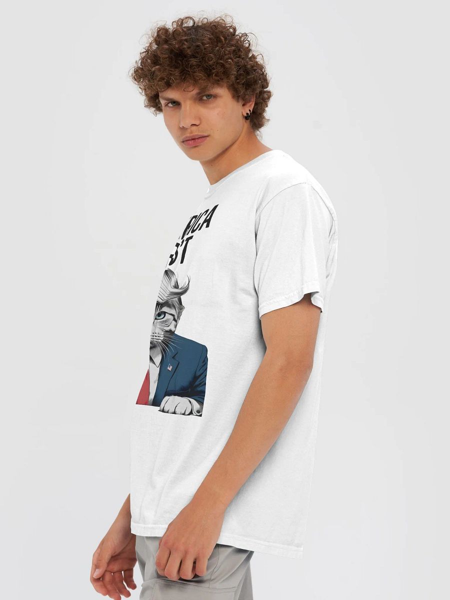 Patriotic Feline Leader T-Shirt product image (4)