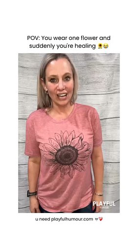 Link in bio (it’s #9, don’t judge me).
🌻 It’s just a tee… until you put it on and suddenly crave iced coffee and inner peace....