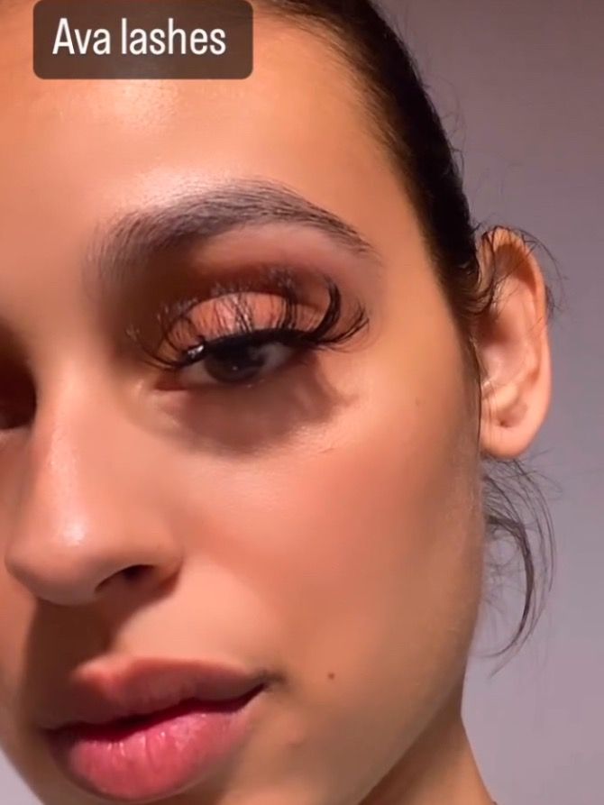 AvA Lashes product image (4)