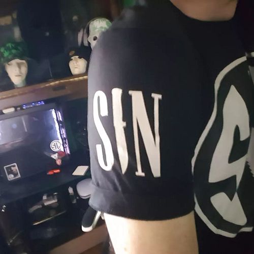 New shirts came in. 👍😊✌