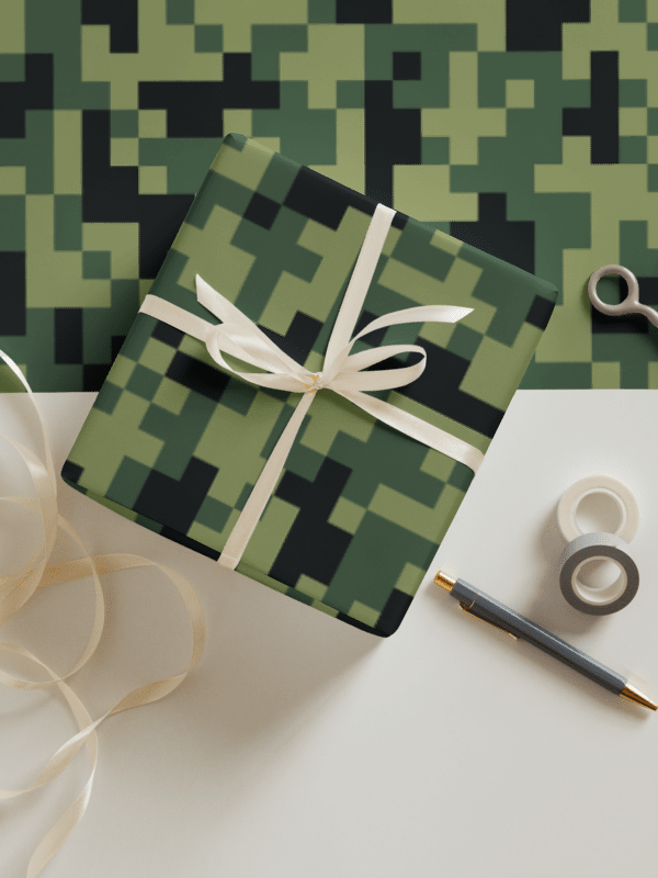 Military Green Camouflage Pixels Camo Pattern Matte Wrapping Paper Set product image (1)