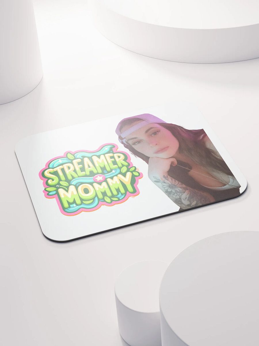 STREAMER MOMMY KILLA EMILY FACE MOUSEPAD product image (4)