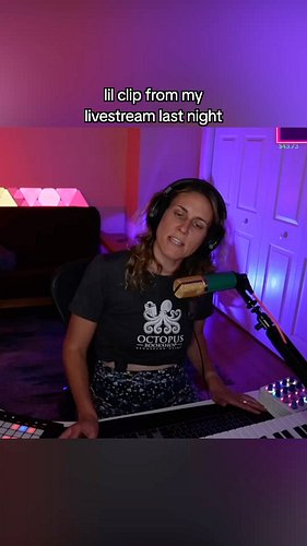 #livelooping #musicproducer #singer