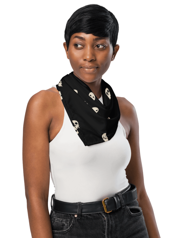 Skully Bandana (black) product image (7)