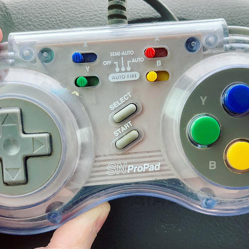 I smell some SNES coming my way soon! Picked this up for $2.00!!!! #goodwill #goodwillfinds #thrifting #supernintendo #snes #...